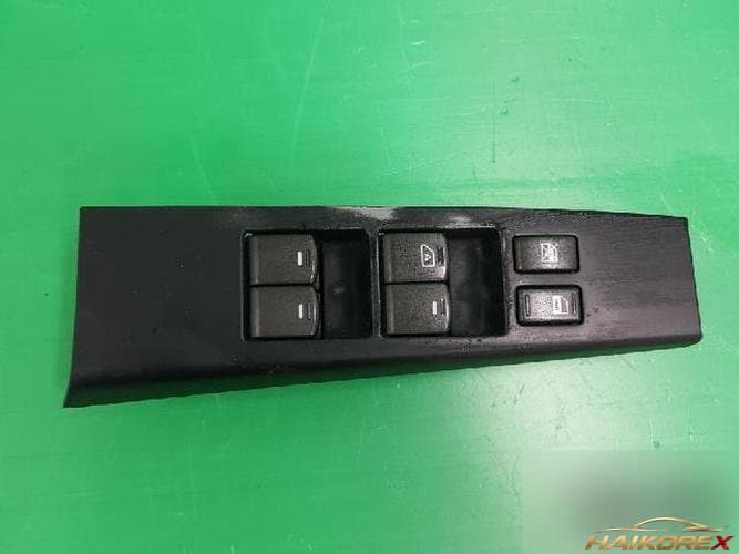 Renault SM5 2009 — кнопка стеклоподъемника левая
