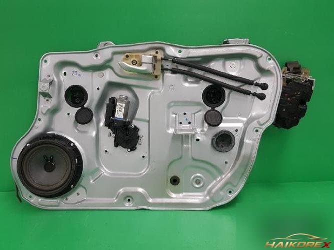 Hyundai Grandeur 2007 — мотор стеклоподъемника правый 824603L010