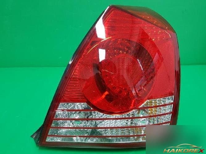 Hyundai Avante 2006 — фонарь задний комбинированный правый (пассажирский) 92402 2D500 9
