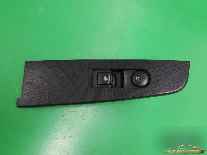 KG Mobility Kayon 2009 — переключатель стеклоподъемника