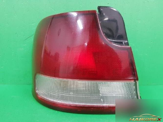 Hyundai Avante 1995 — комбинированный фонарь задний левый (водительской стороны) 92401 28500