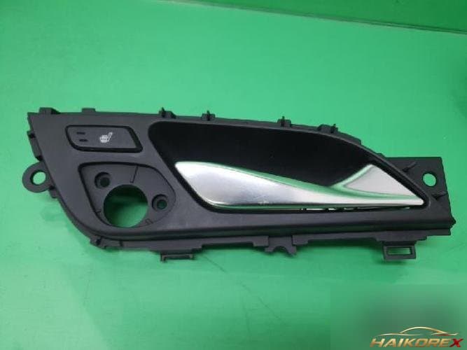 Hyundai i40 2012 — защёлка двери