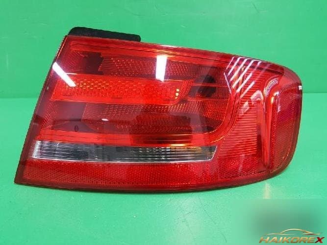 Audi A4 2009 — комбинированный фонарь задний правый 8K5 945 096 D