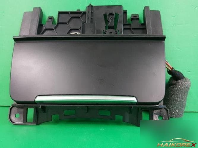 Audi A4 2009 — панель приборной доски 8K0 857 951