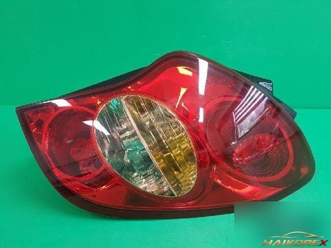 KG Mobility Korando 2012 — комбинированный задний фонарь правый (пассажирский)
