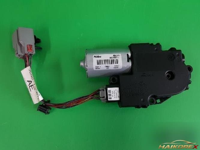 Land Rover Freelander 2010 — люк крыши (панорамный) 7G92 15C670