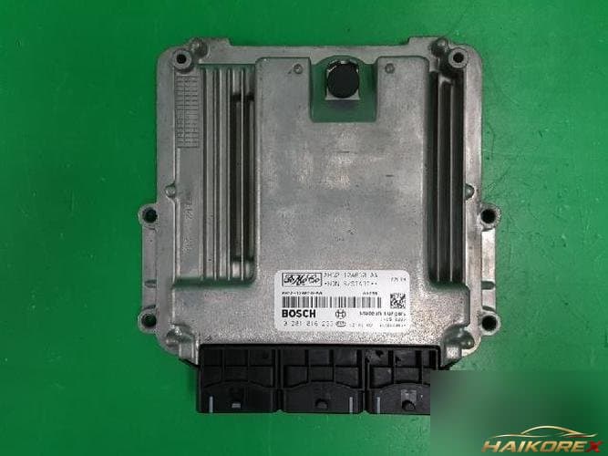 Land Rover Freelander 2010 — блок управления двигателем ECU AH52 12A650 AA