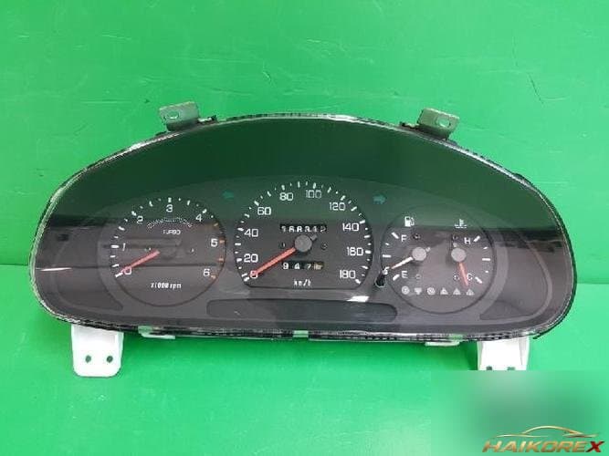Kia Sportage 2000 — панель приборов K08255430A