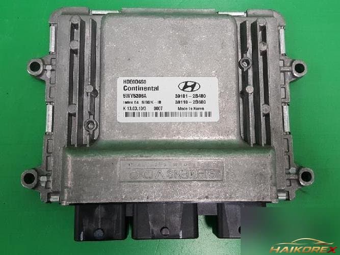 Hyundai Avante 2010 — блок управления двигателем ECU 391102B680