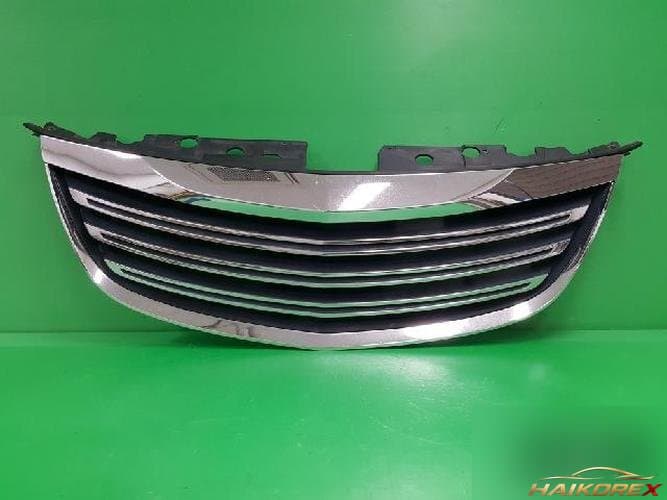 Renault SM7 2010 — решётка радиатора 87301 52750