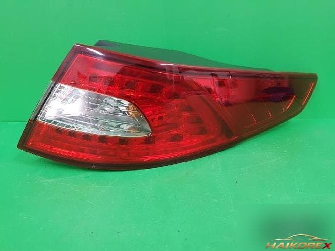 Kia K5 2011 — комбинированный фонарь задний правый