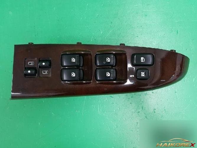 Kia Carnival 2010 — переключатель стеклоподъемника левый 93570-4D321 OA