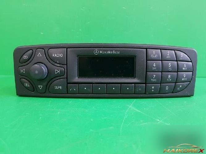 Mercedes-Benz C-Class 2002 — AV-система A2038201986