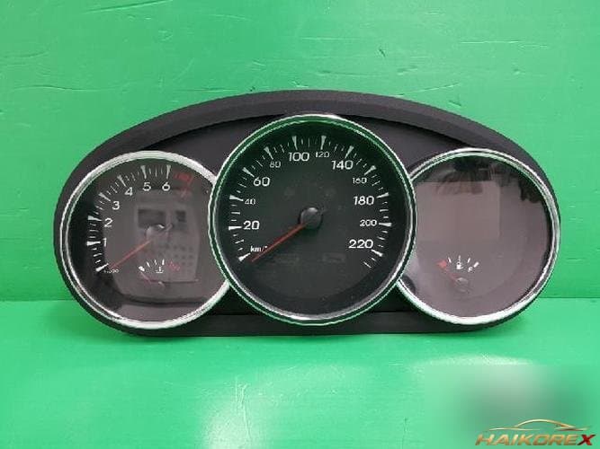 Renault SM3 2011 — панель приборов 248104925R 7