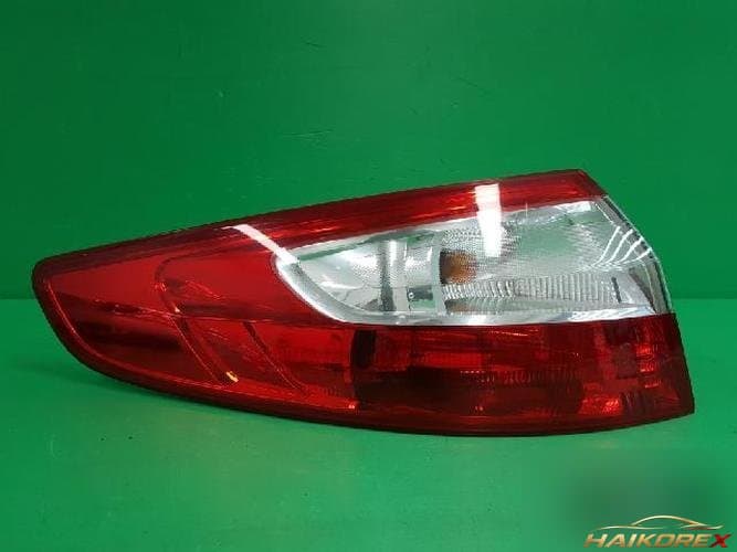 Renault SM3 2011 — задний фонарь левый (комбинированный) 265550016R