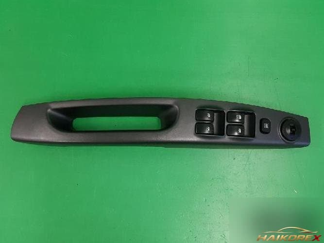 Kia Morning 2011 — выключатель стеклоподъёмника левый 8235007231EQ 3