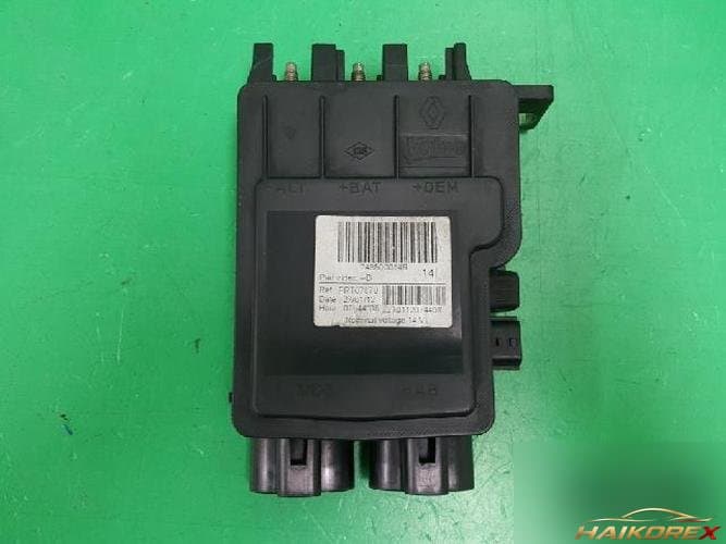 Renault SM5 2012 — блок управления ETACS/BCM 243800014R 2