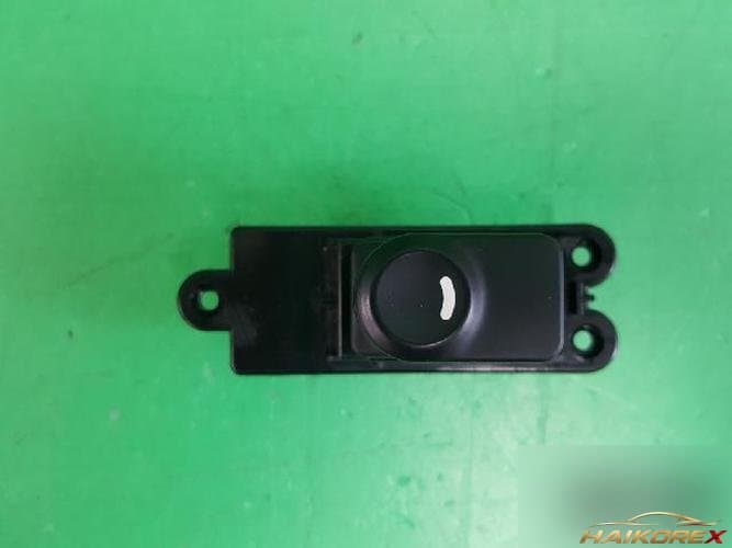 Hyundai i30 2009 — переключатель стеклоподъёмника 935802L010