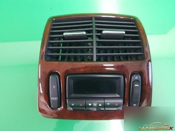 Mercedes-Benz S-Class 2008 — панель приборов 2208300754