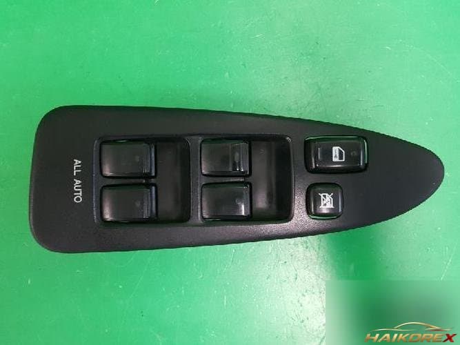 Lexus ES 2004 — кнопка стеклоподъёмника 84040 33030 1