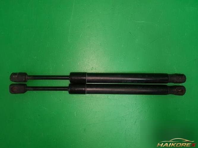 Audi A6 2008 — кромка крышки багажника 4F582755203S