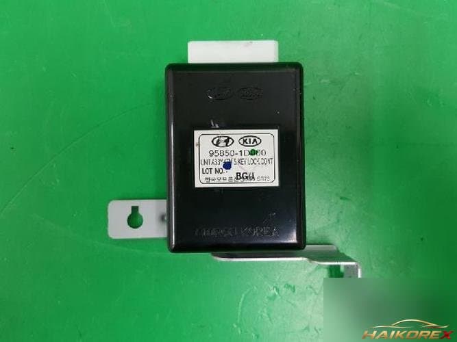 Kia Carens 2007 — модуль управления ETACS/BCM 95850 1D000 1