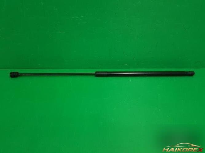Volkswagen Touareg 2012 — капот (hood deflector) 7P6 823 359