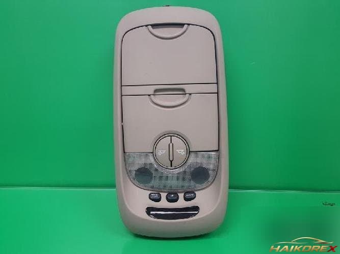 Kia Sorento 2005 — салонный светильник 928003E041FC