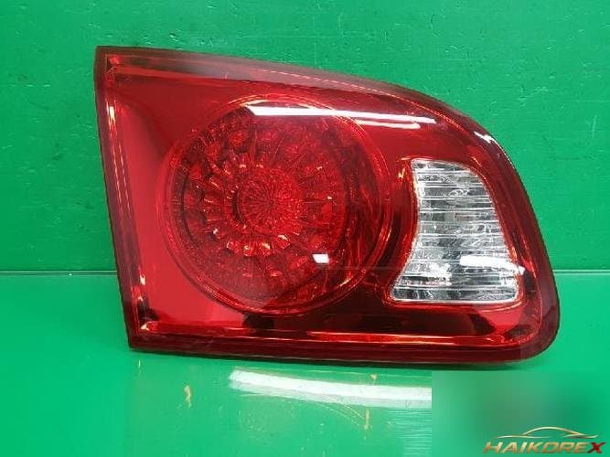 Hyundai Santa Fe 2008 — накладка задней двери левая 924052B030