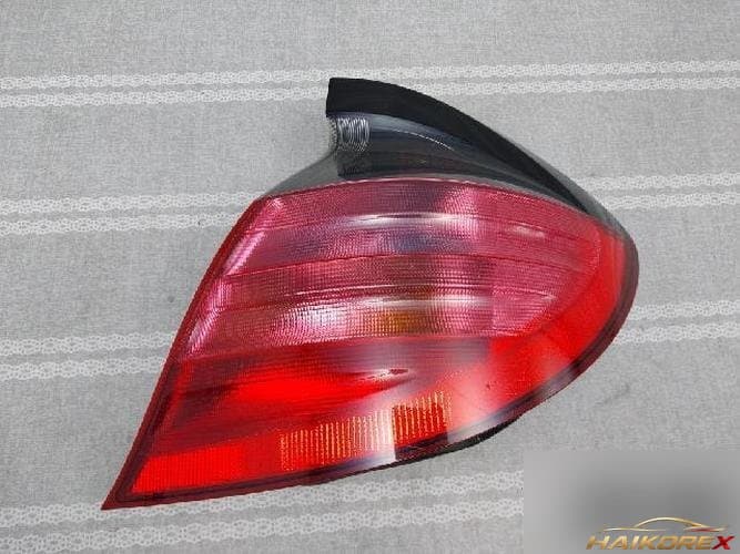 Mercedes-Benz C-класс 2004 — задний комбинированный фонарь (правый, пассажирский)
