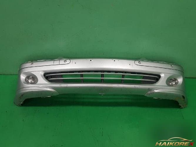Mercedes-Benz C-Class 2005 — передний бампер