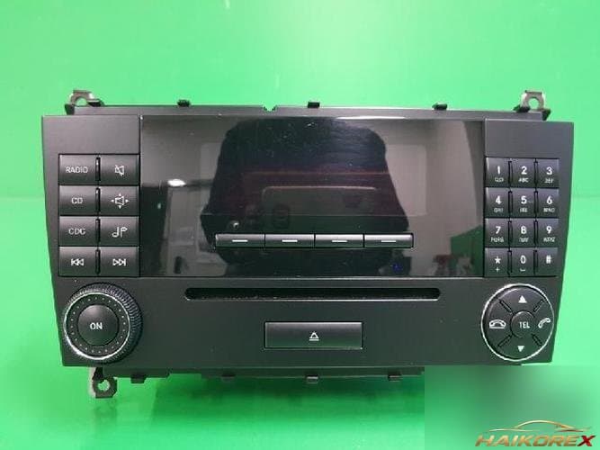 Mercedes-Benz C-Class 2005 — AV система A2038703689