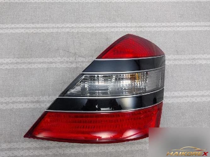 Mercedes-Benz S-Class 2007 — комбинированный фонарь задний правый A221 820 0264