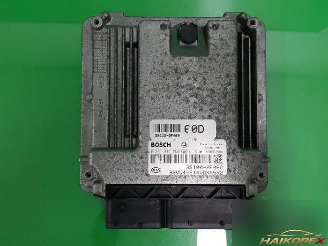 Kia Carnival 2011 — блок управления двигателем ECU 39100 2F060 2