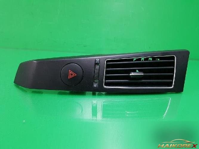 Hyundai Veracruz 2008 — центральный воздуховод левый в сборе
