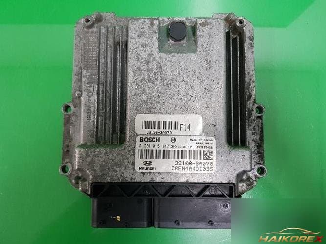 Hyundai Veracruz 2008 — блок управления двигателем ECU 39100-3A070
