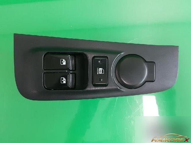 Hyundai Starex 2010 — кнопка стеклоподъемника (правая передняя)