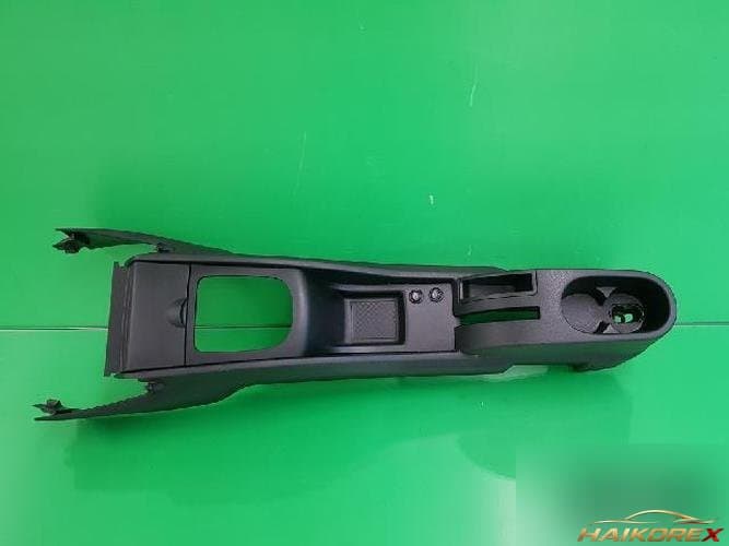 Peugeot 207 2011 — консольный ящик 9688935580