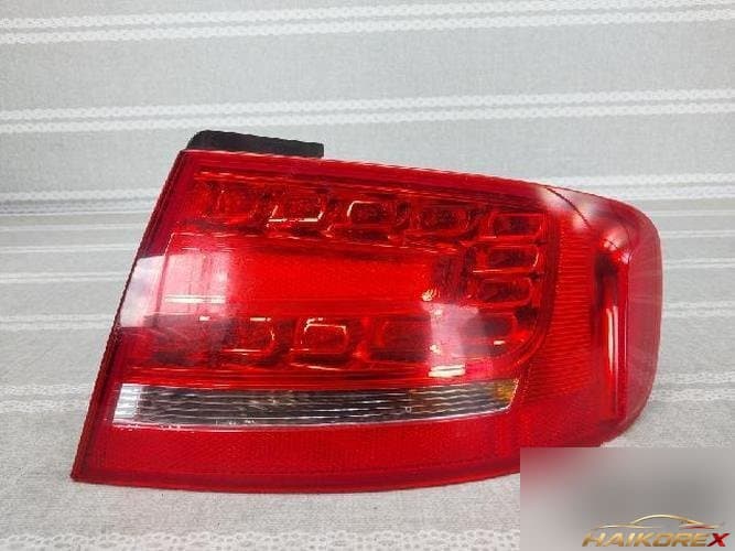 Audi A4 2010 — комбинированный фонарь задний правый (LED)
