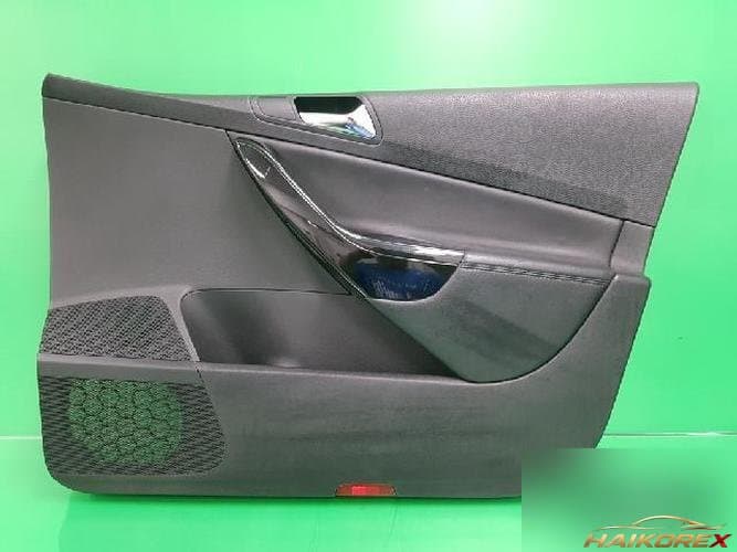 Volkswagen Passat 2008 — накладка передней двери правая 3C1837114