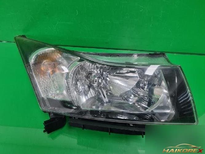 Daewoo Lacetti 2011 — фара правая 95479483