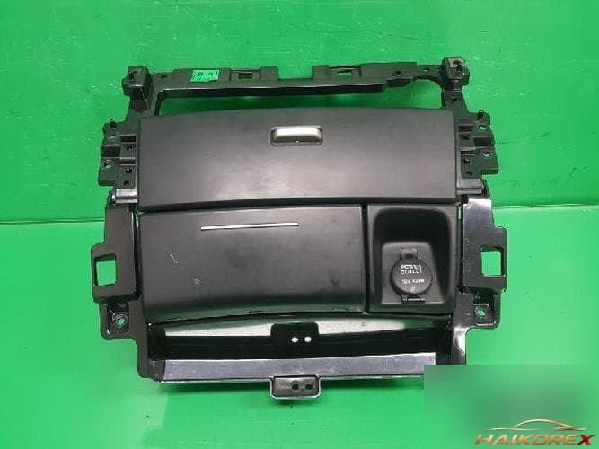 Kia Sorento 2010 — панель приборов 84730 2J000