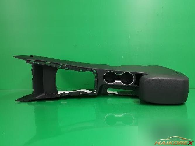 Hyundai i30 2015 — консоль центральная 84610 A5210RY