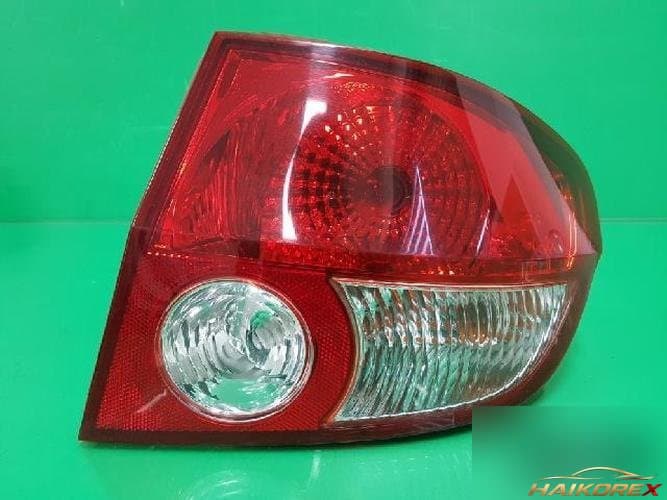 Hyundai Cliq 2004 — комбинированный задний фонарь правый (пассажирский) 92402 1C000