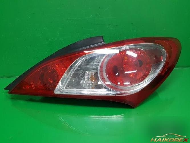 Hyundai Genesis 2010 — фонарь задний комбинированный правый (пассажирский)