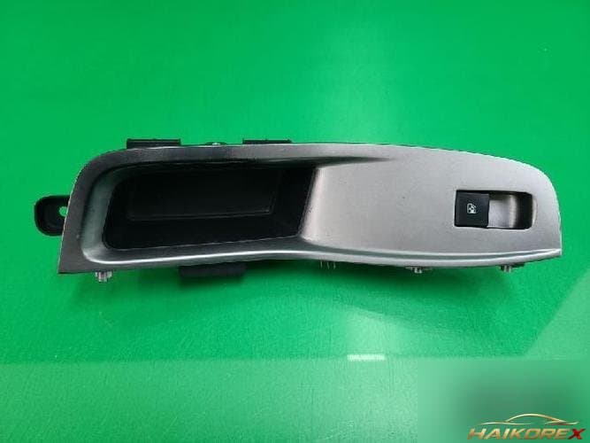 Chevrolet Orlando 2012 — кнопка стеклоподъемника левая