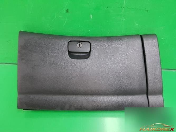 Daewoo Tosca 2010 — бардачок 96437366