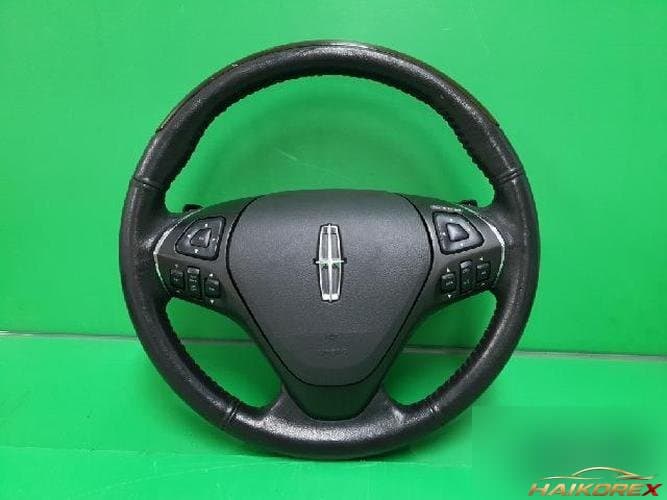 Ford MKS 2013 — рулевое колесо