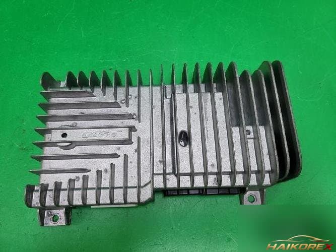 Renault SM5 2011 — усилитель 280637514R 2