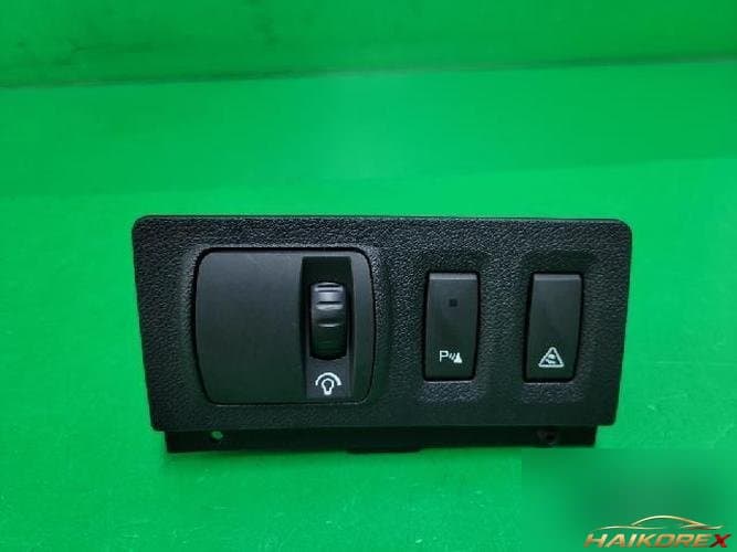 Renault SM5 2011 — кнопка регулировки яркости